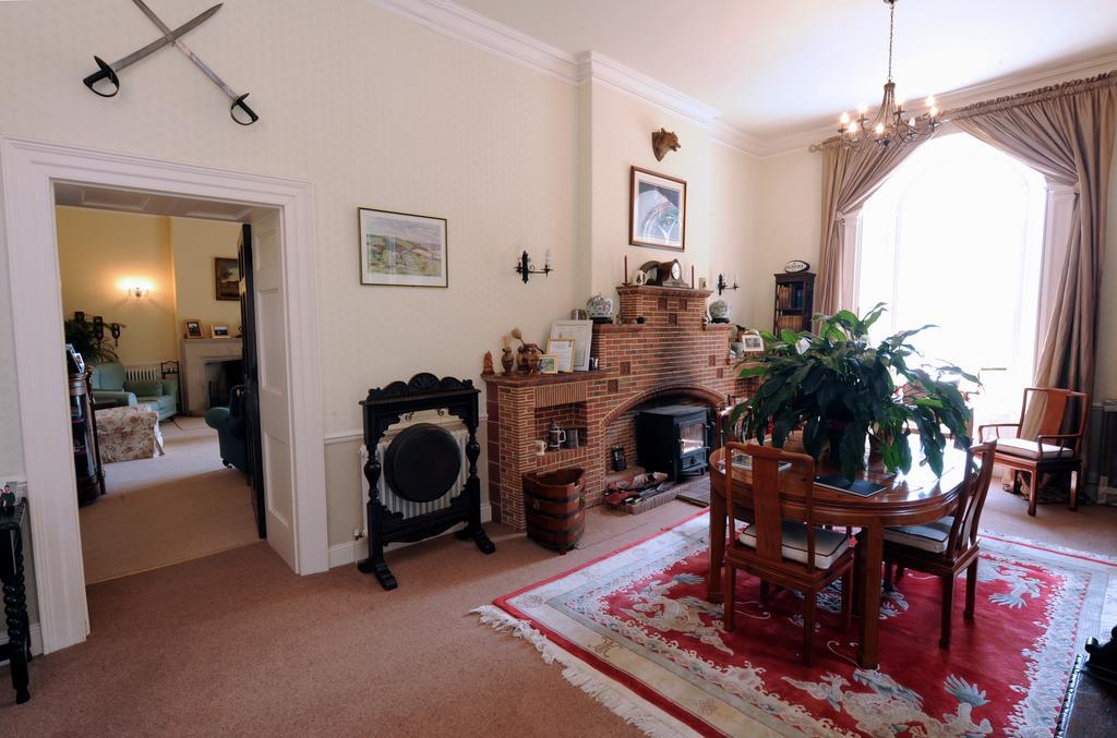 Boulston Manor Guest House Хавърфордуест Екстериор снимка