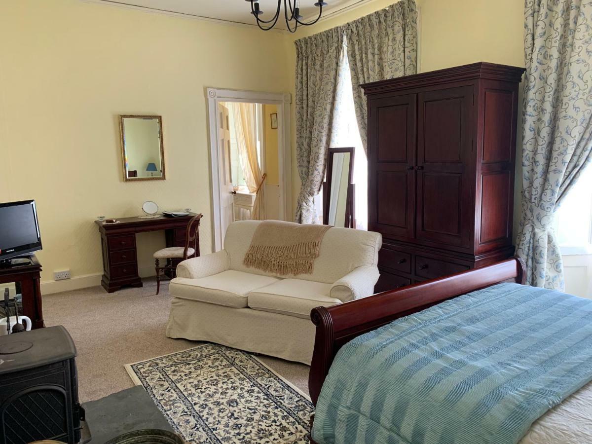Boulston Manor Guest House Хавърфордуест Екстериор снимка