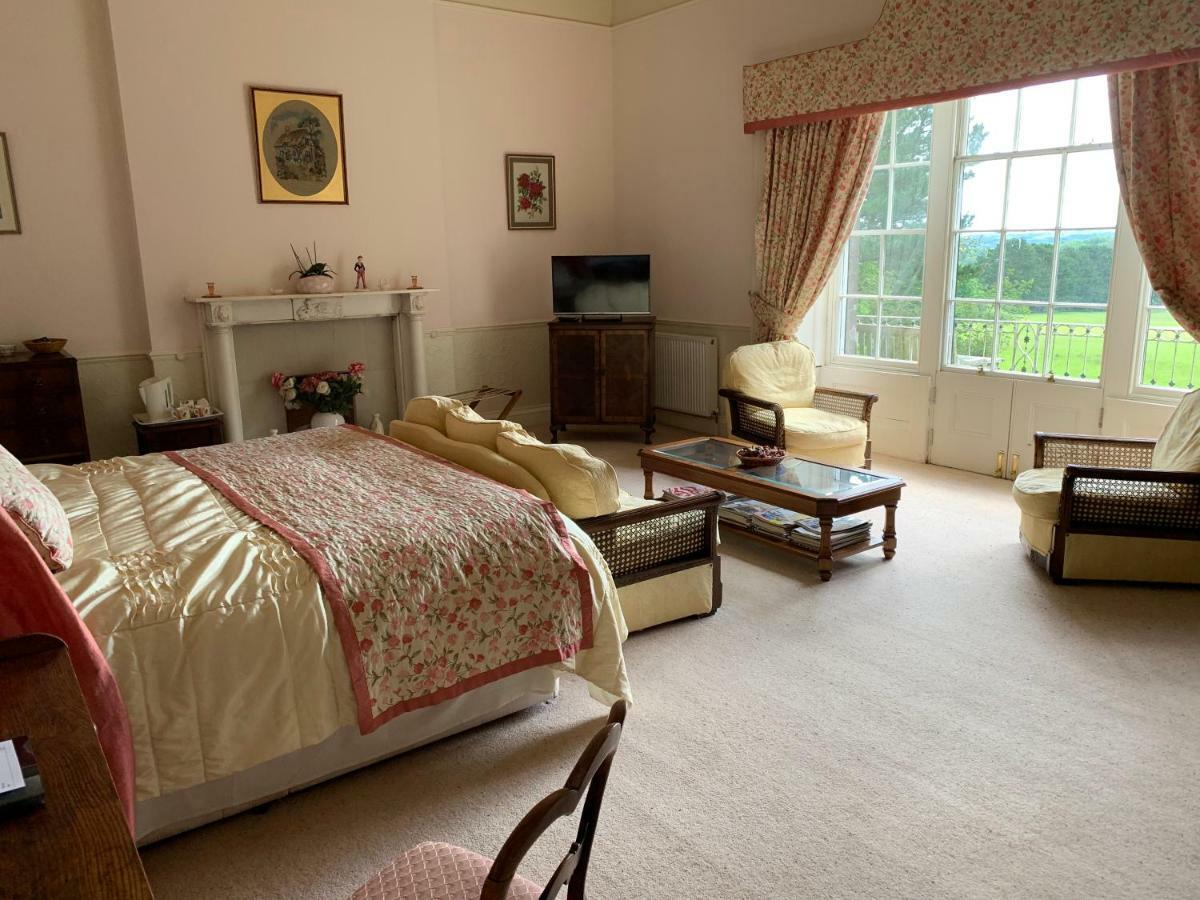 Boulston Manor Guest House Хавърфордуест Екстериор снимка
